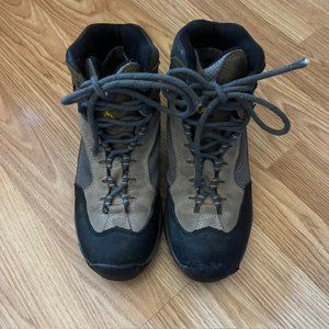 Vasque Gore-Tex 7433 Vibram Lace Up  Hiking Trail Boots Size Womens 8M Mens 6.5